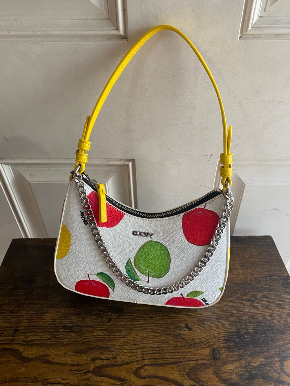 DKNY White Apple Print Shoulder Bag with Yellow Strap and Silver Chain - Picture 2 of 7